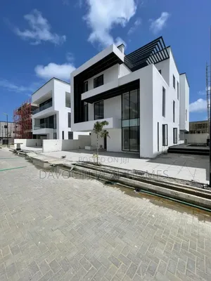 6bdrm Duplex in Lekki Phase 1 for sale