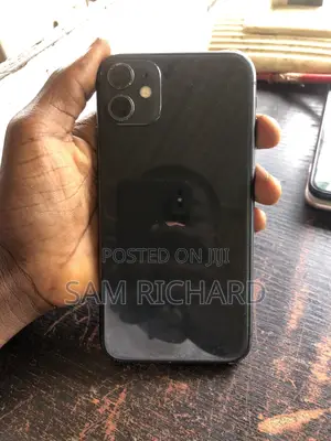 Apple iPhone 11 64 GB Black