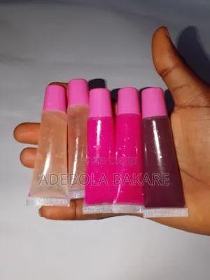 Hydrating Lipglosses by the Gloss Crafter