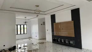 3bdrm Block of Flats in Behind Aduvie, Jahi for rent