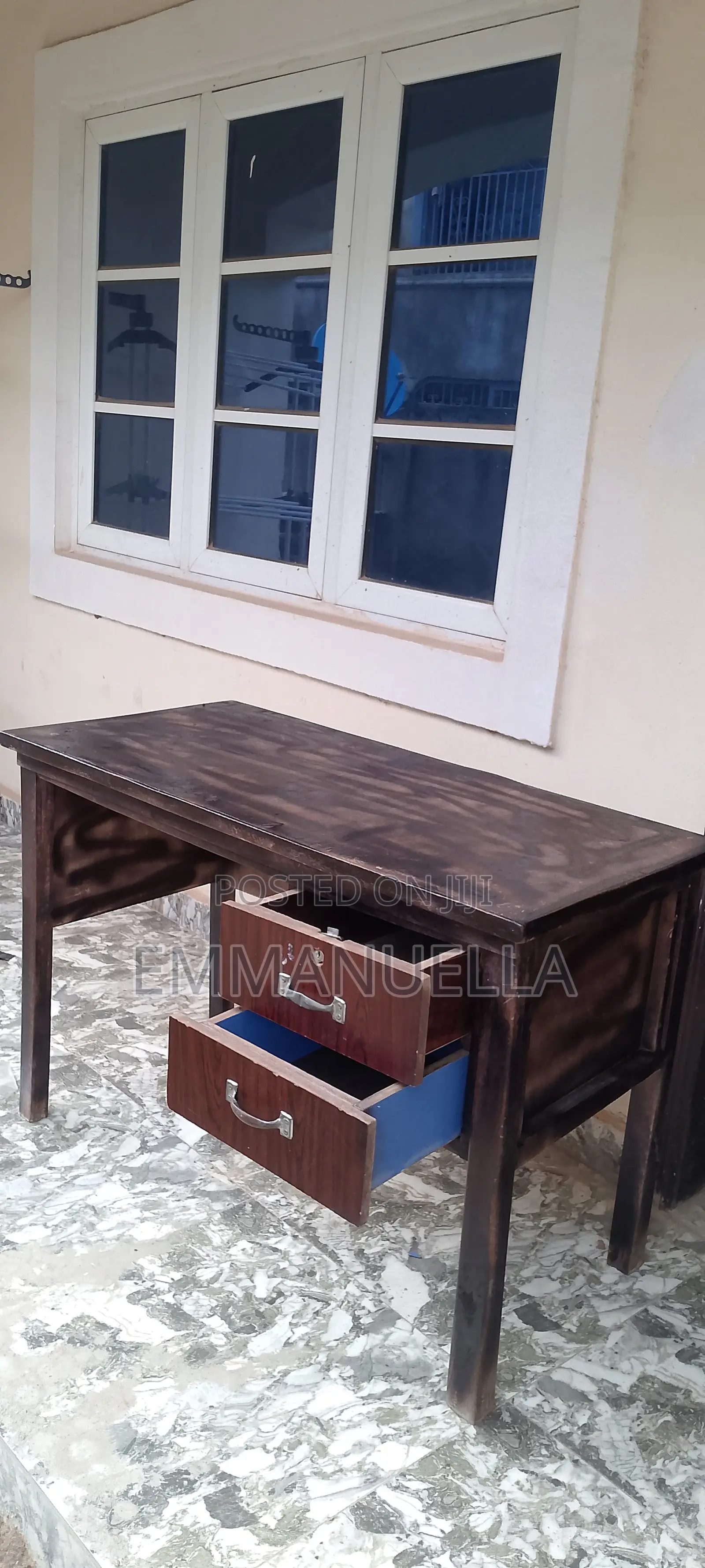 Office/ Reading Table