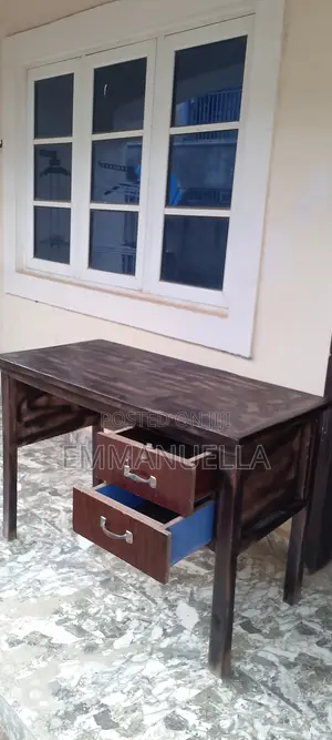 Office/ Reading Table