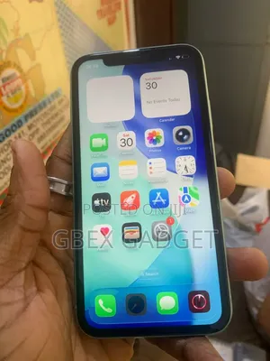 New Apple iPhone 11 128 GB Green