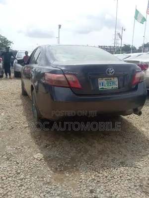 Toyota Camry 2009 Gray