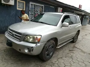 Toyota Highlander 2005 Silver