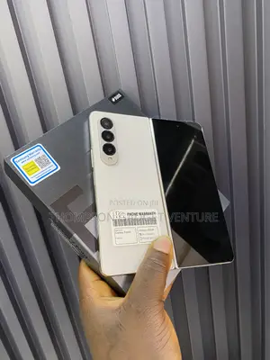 Samsung Galaxy Z Fold4 512 GB Gold
