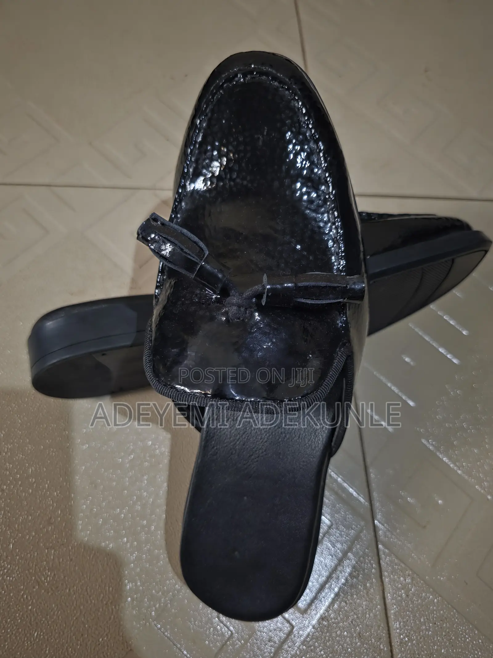 Half Men Shoe