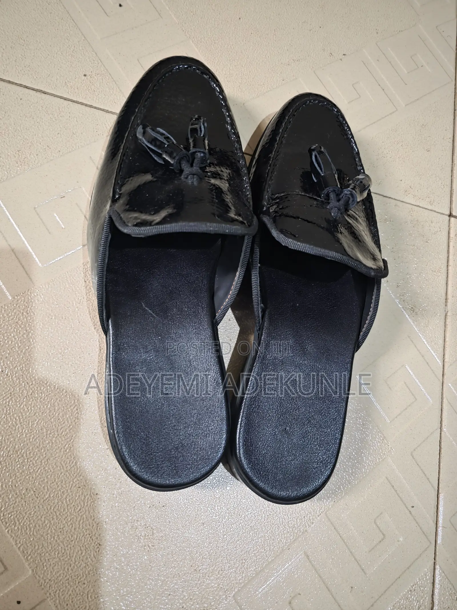 Half Men Shoe