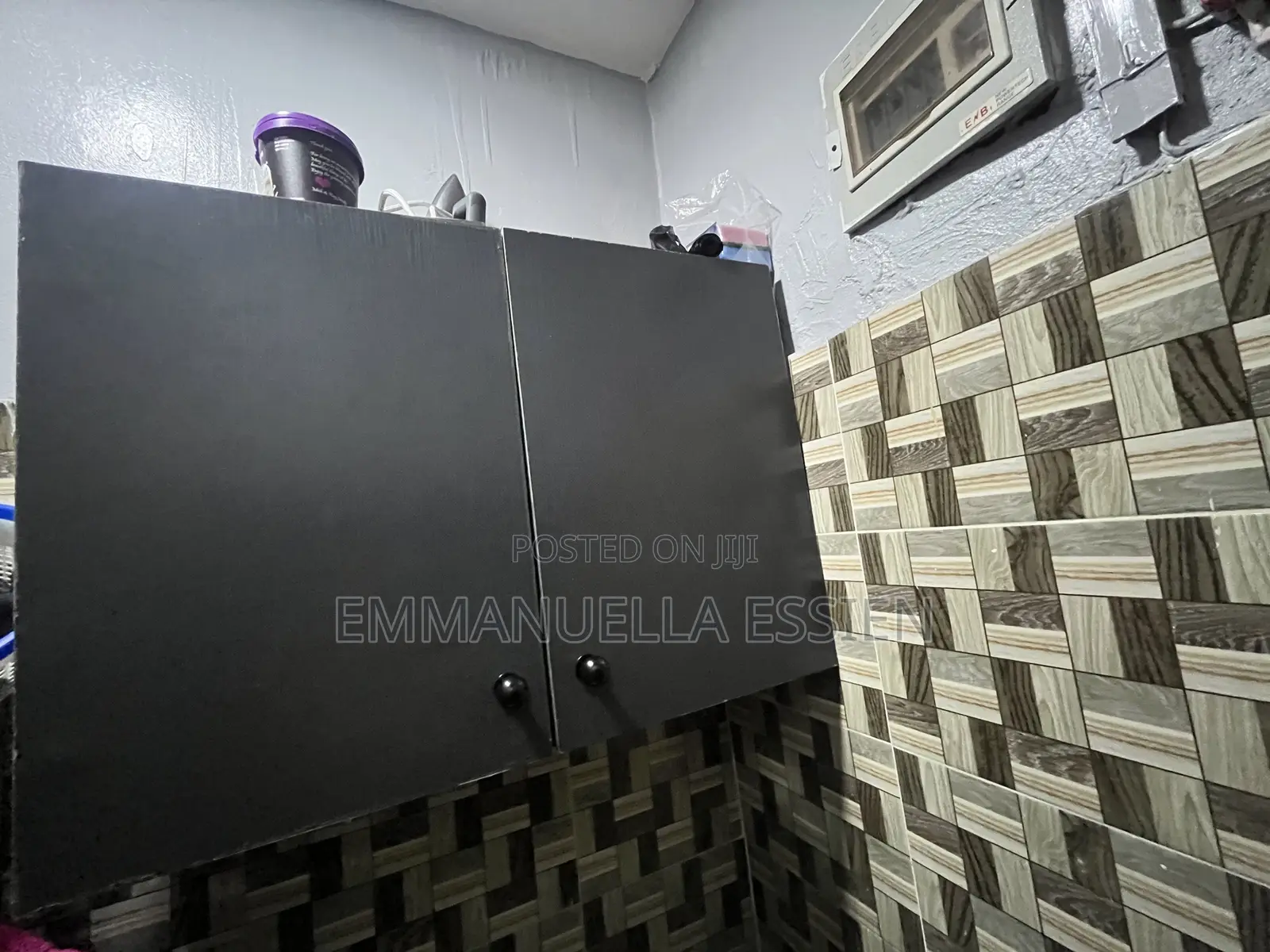 Kitchen Cabinets and Cupboards