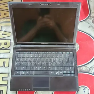 Laptop 2GB Intel HDD 250GB
