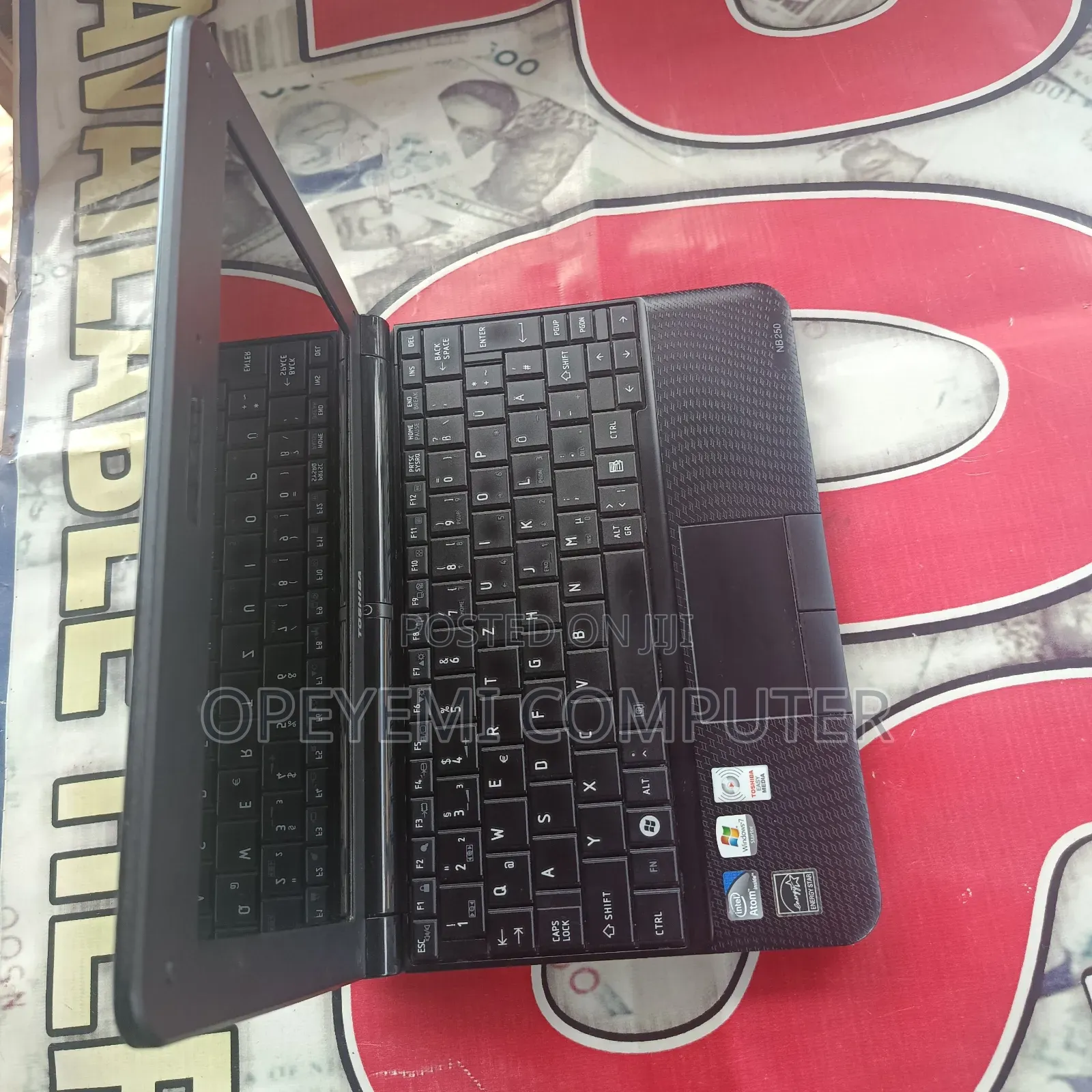 Laptop 2GB Intel HDD 250GB