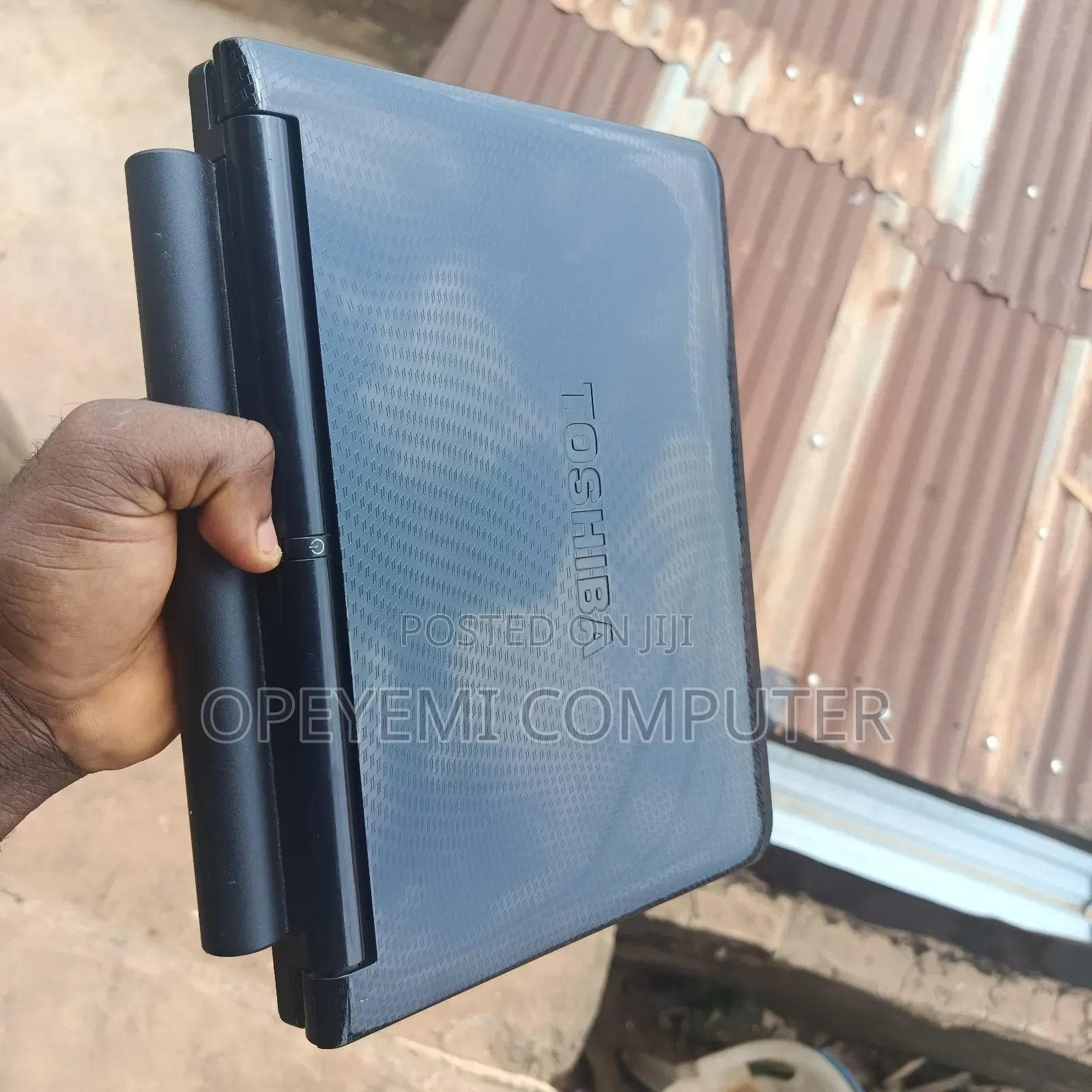Laptop 2GB Intel HDD 250GB