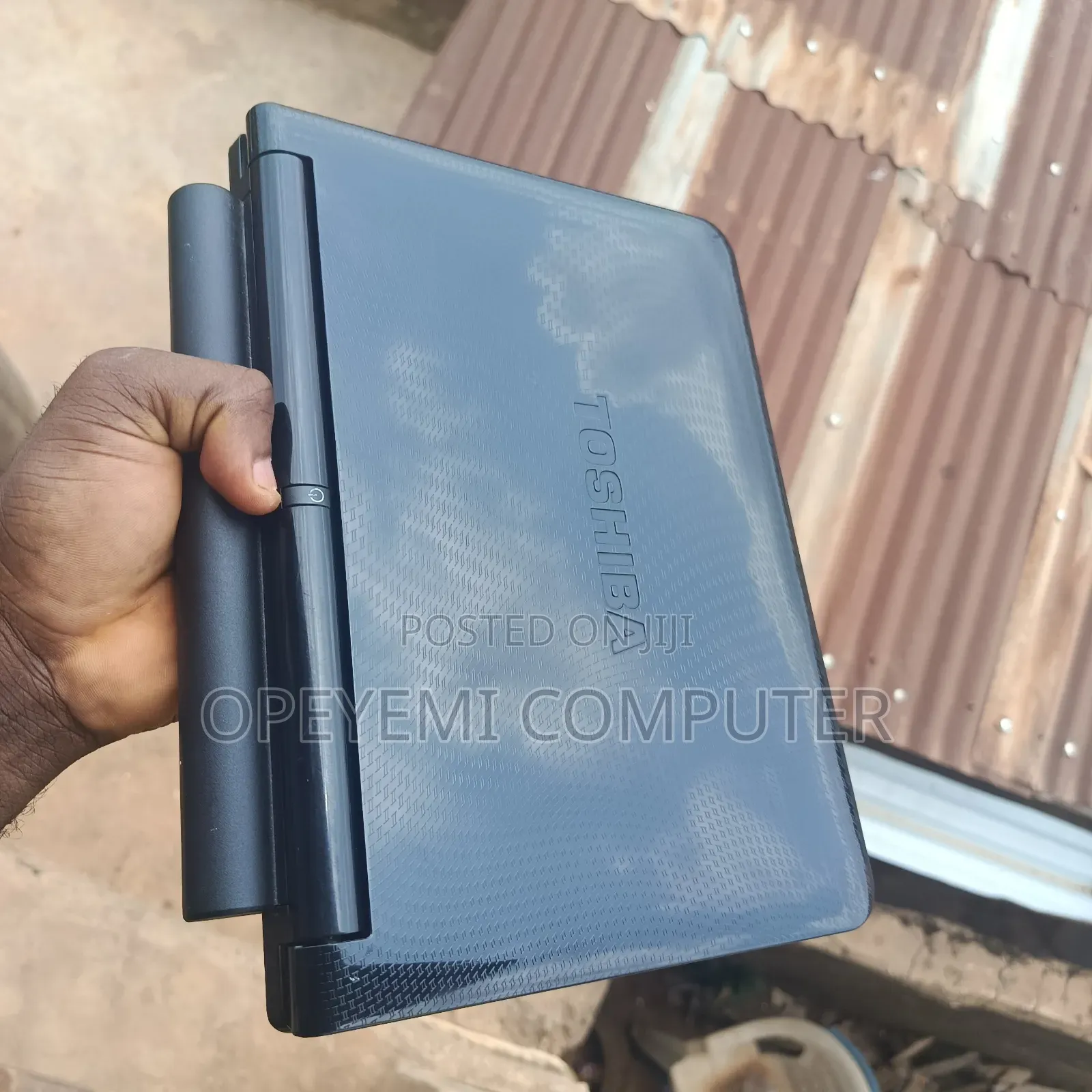 Laptop 2GB Intel HDD 250GB