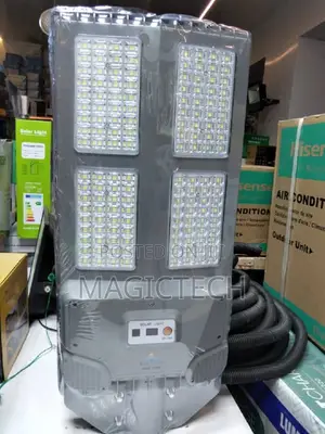 Suntrick 600w Solar Street Light