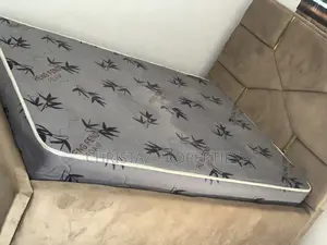 4/6 Autopedic Matrass and Bedframe