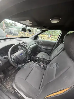 Ford Explorer 2018 Silver