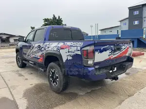 Toyota Tacoma 2023 Blue