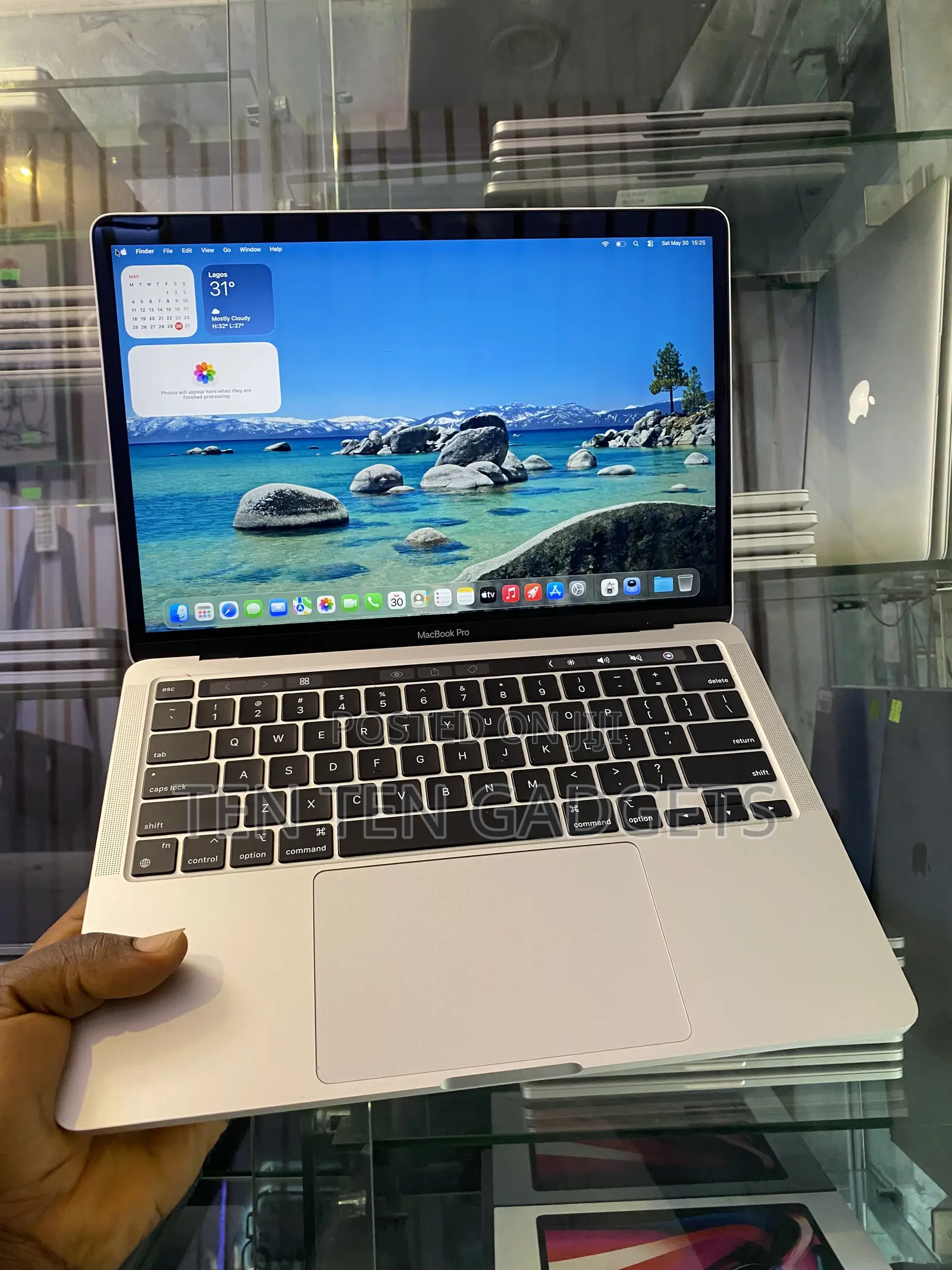 Laptop Apple MacBook Pro 2020 16GB Apple M1 SSD 512GB