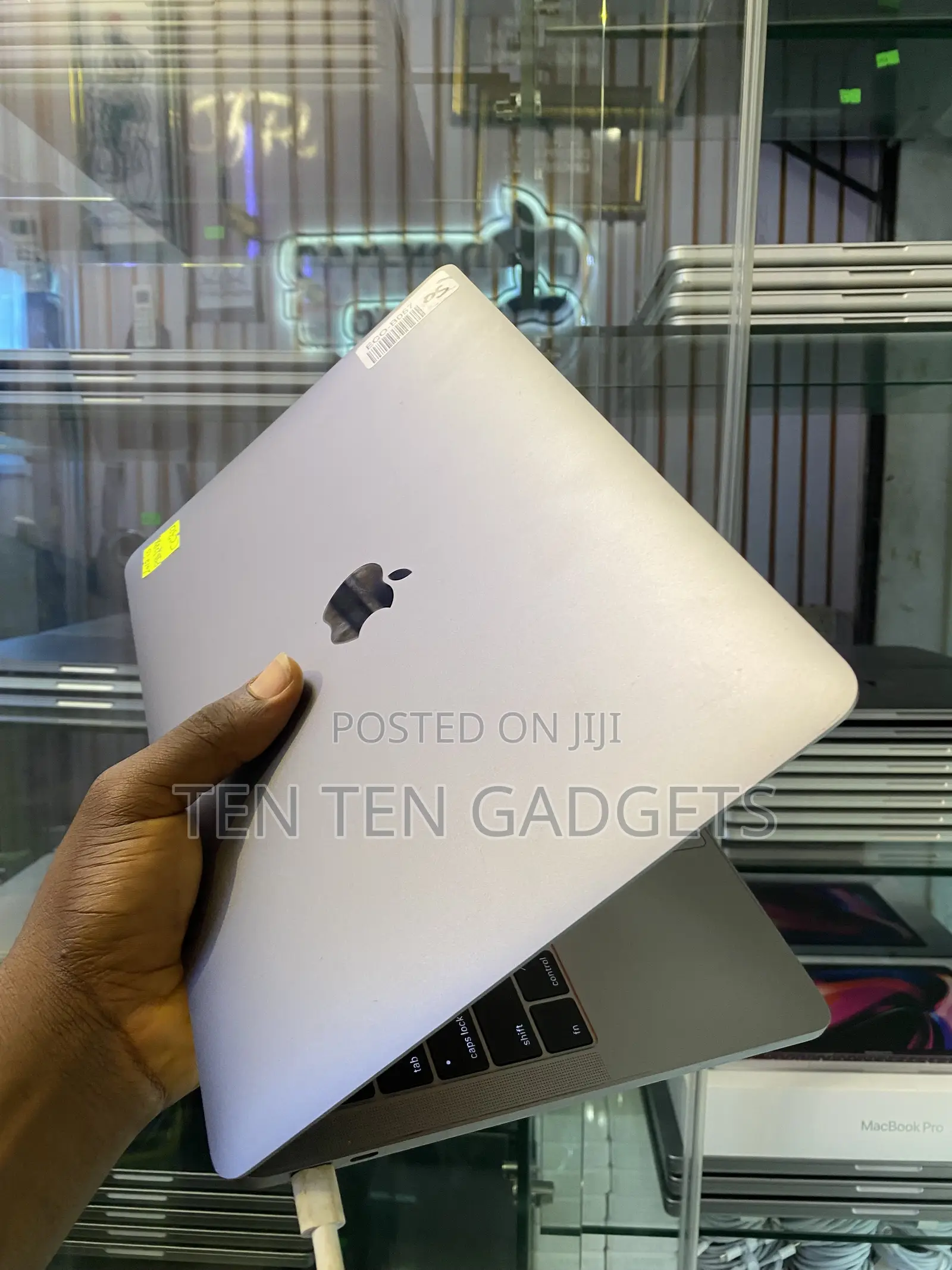 Laptop Apple MacBook Pro 2017 8GB Intel Core i5 SSD 128GB