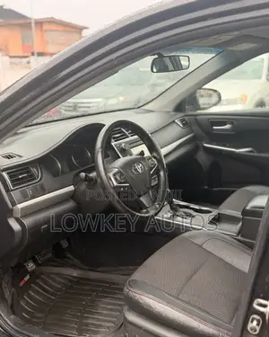Toyota Camry SE 4dr Sedan (2.5L 4cyl 6A) 2016 Black