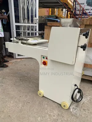 Advanced Dough Moulder