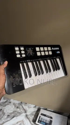 Alesis V25