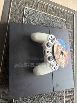 Playstation 4 With Gta V