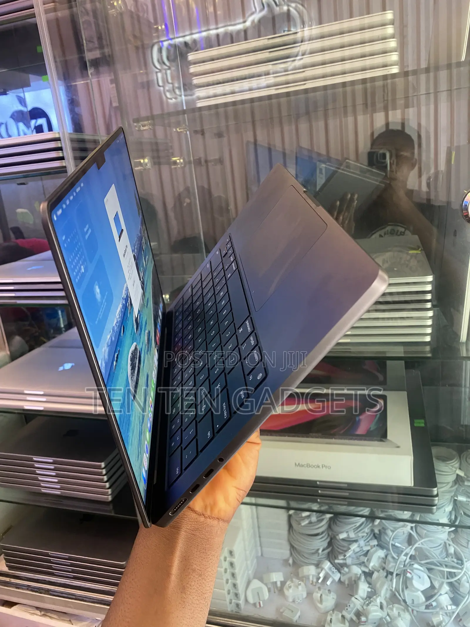 Laptop Apple MacBook Pro 2023 M3 18GB Apple M3 SSD 512GB for sale - TEN ...