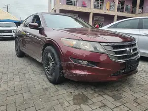 Honda Crosstour 2012 Red