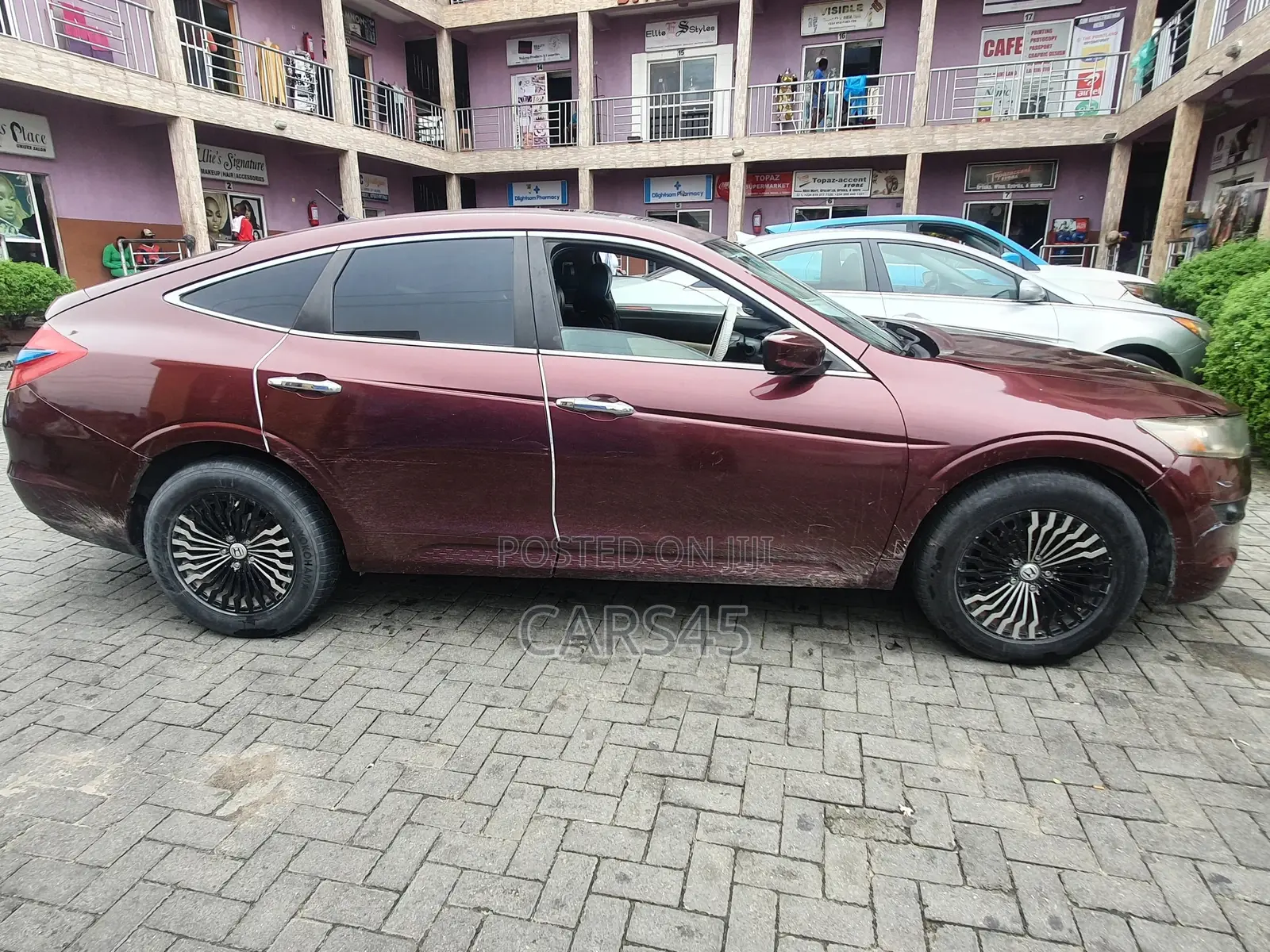 Honda Crosstour 2012 Red