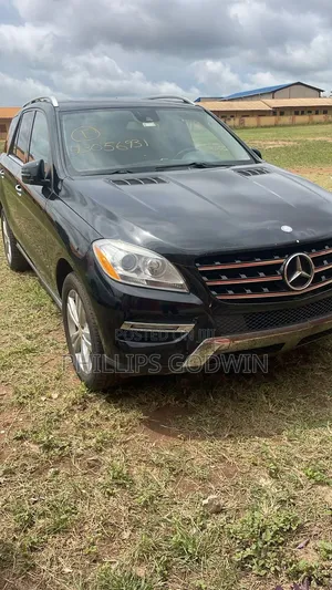 Mercedes-Benz M Class ML350 4MATIC 4dr SUV AWD (3.5L 6cyl 7A) 2014