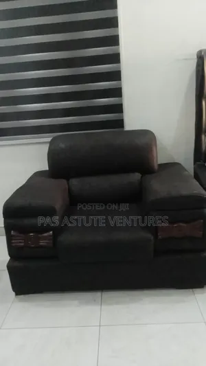 7 Seater Chair