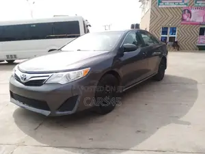 Toyota Camry 2012 Gray