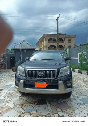 Toyota Land Cruiser Prado 2012 Black