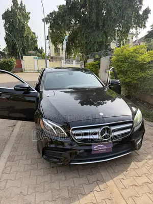 Mercedes-Benz E300 4Matic AWD Sedan (2.0L 4cyl 9A) 2017 Black