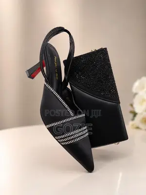 Beautifully Pair Gorgeous Sandals Purse