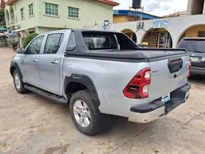 Toyota Hilux Revo Double Cab Petrol 2.7 AWD 2020 Silver