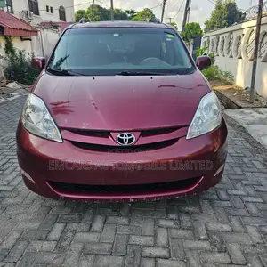 Toyota Sienna LE FWD 2006 Maroon