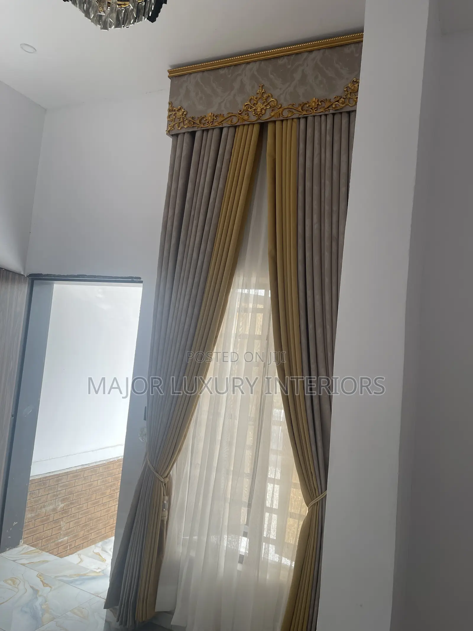 Turkey Curtains With Board Design
