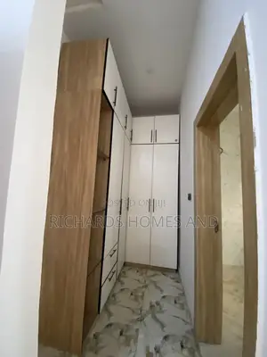 4bdrm Duplex in Ajiwe for rent