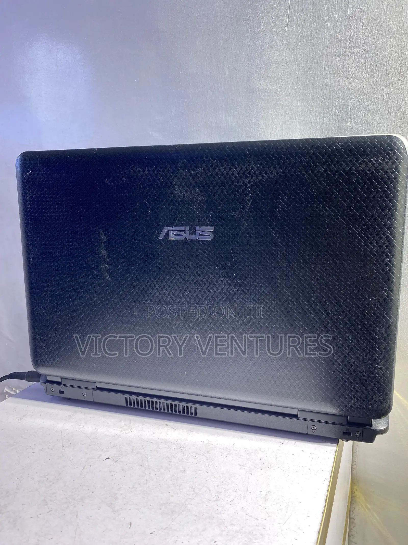 Laptop Asus K50C 3GB Intel Celeron HDD 72GB