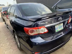 Toyota Corolla S Special Edition 4dr Sedan (1.8L 4cyl 4A) 2013 Blue