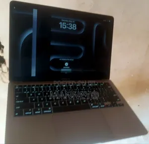 Laptop Apple MacBook Air 2020 8GB Intel Core i3 SSD 128GB