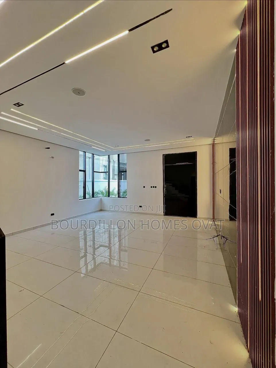 Luxury 4-bedroom Semi-detached Duplex With Bq