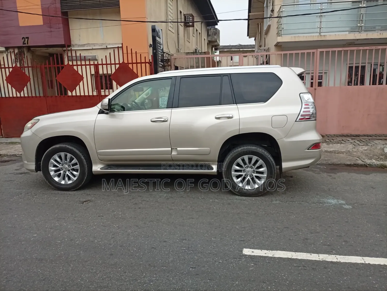 Lexus GX 2014 Gold