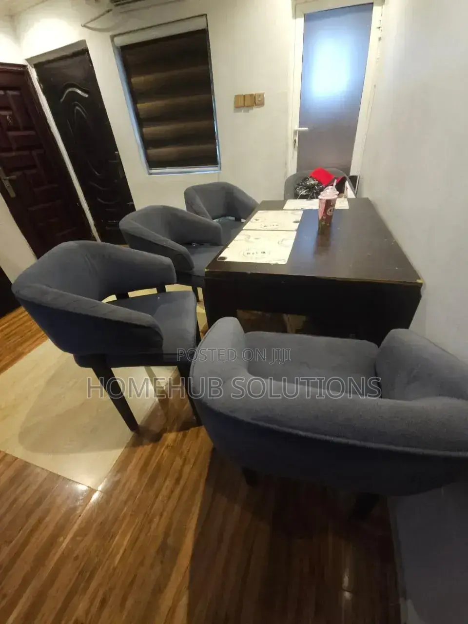 4 Seaters Dining Table Set