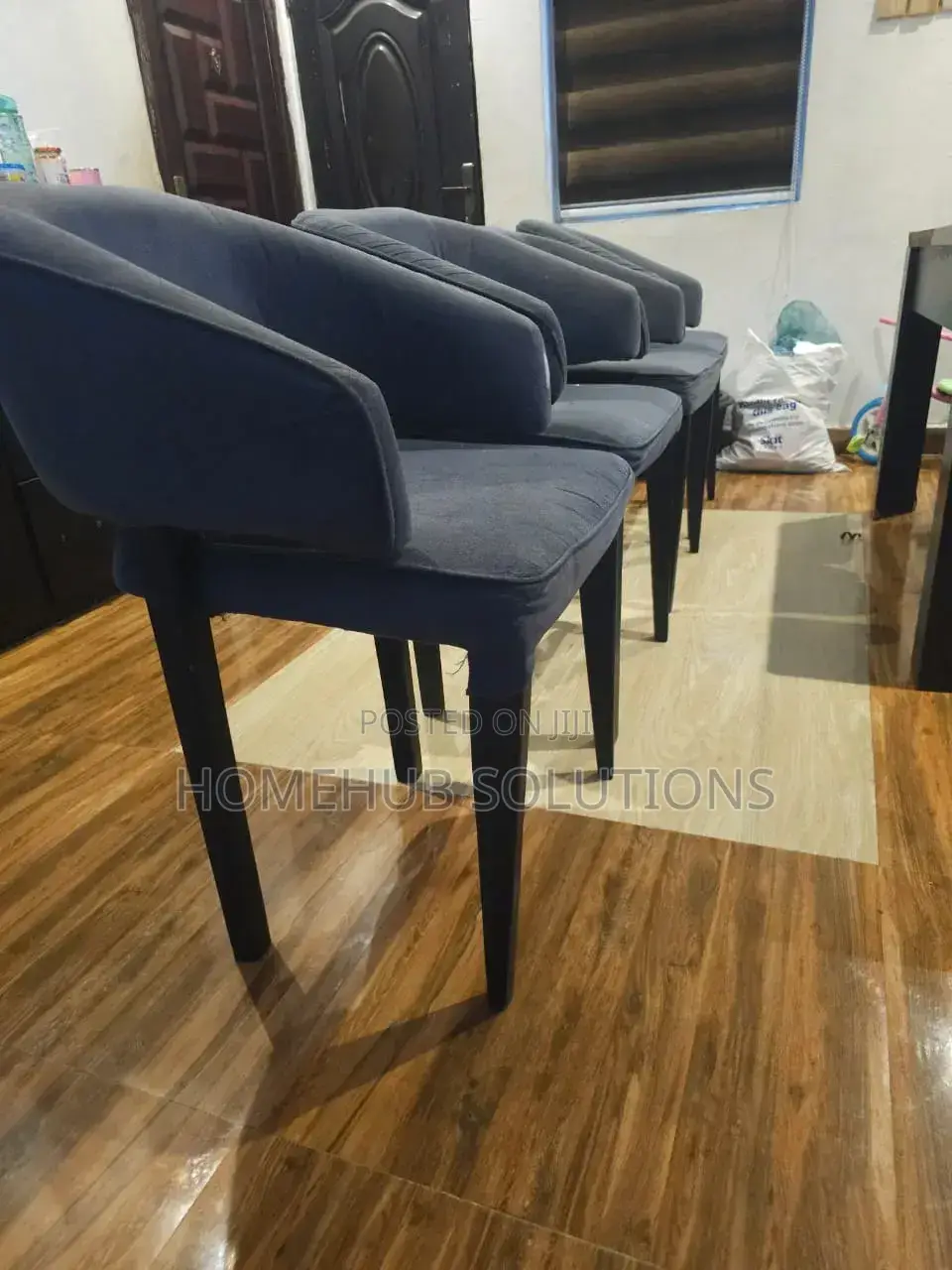 4 Seaters Dining Table Set