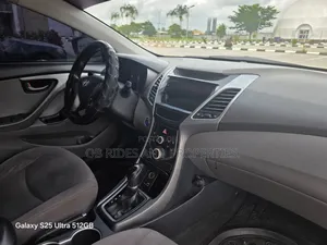 Hyundai Elantra Limited 4dr Sedan (1.8L 4cyl 6A) 2015 Black