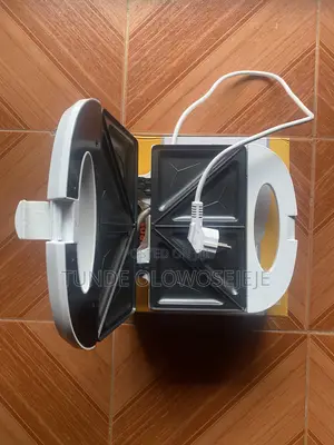 5 Months Old Eurosonic Sandwich Maker