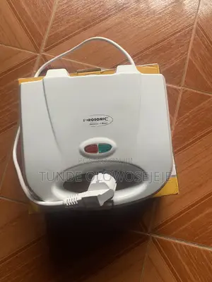 5 Months Old Eurosonic Sandwich Maker